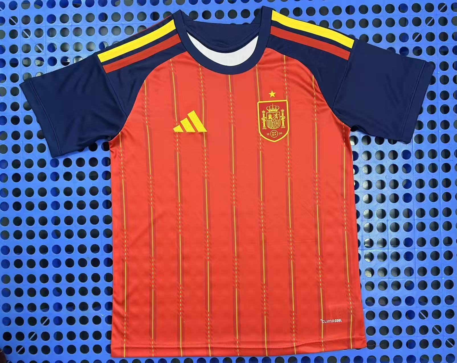 maillot Espagne  26-27