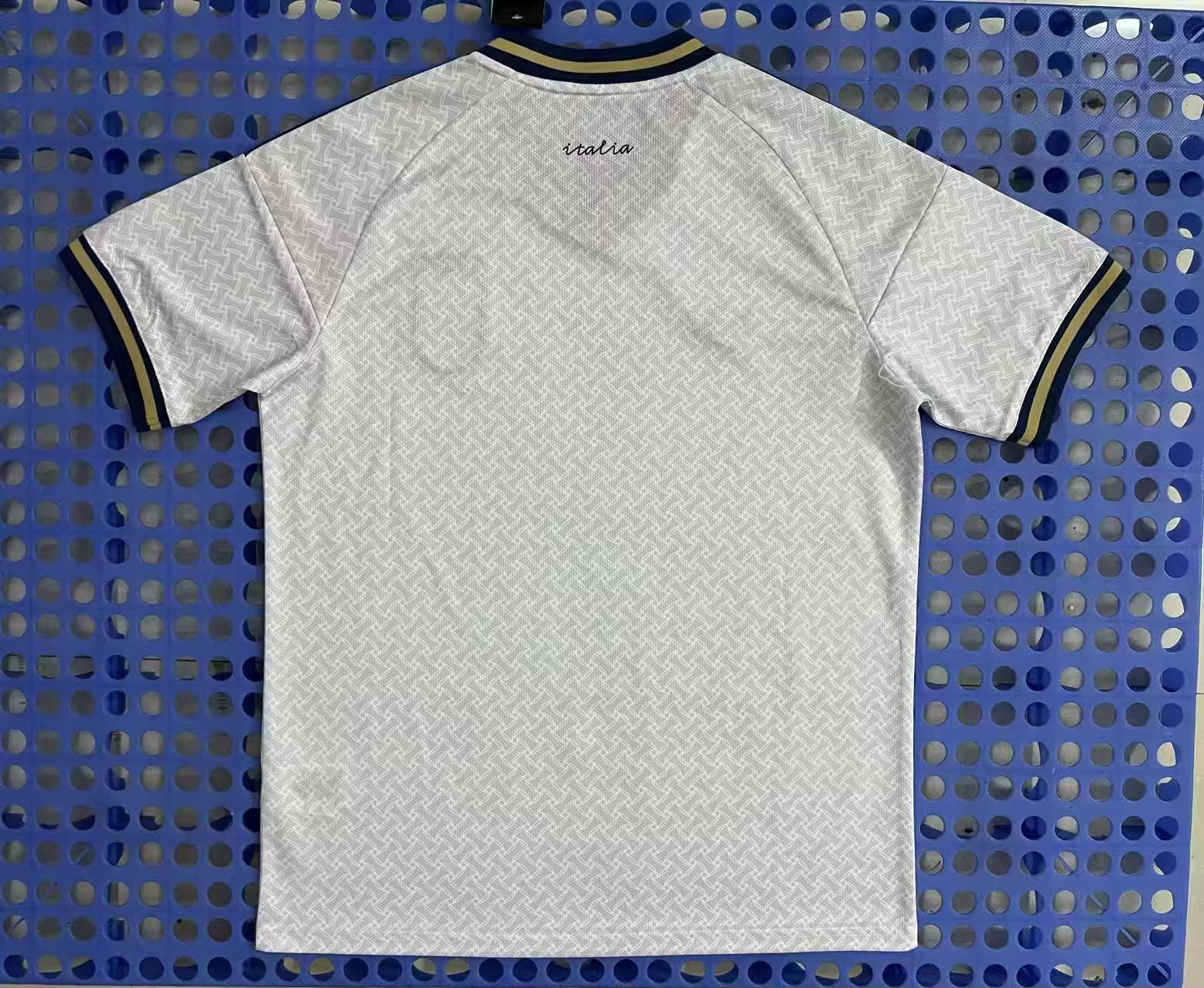 maillot Italie  26-27