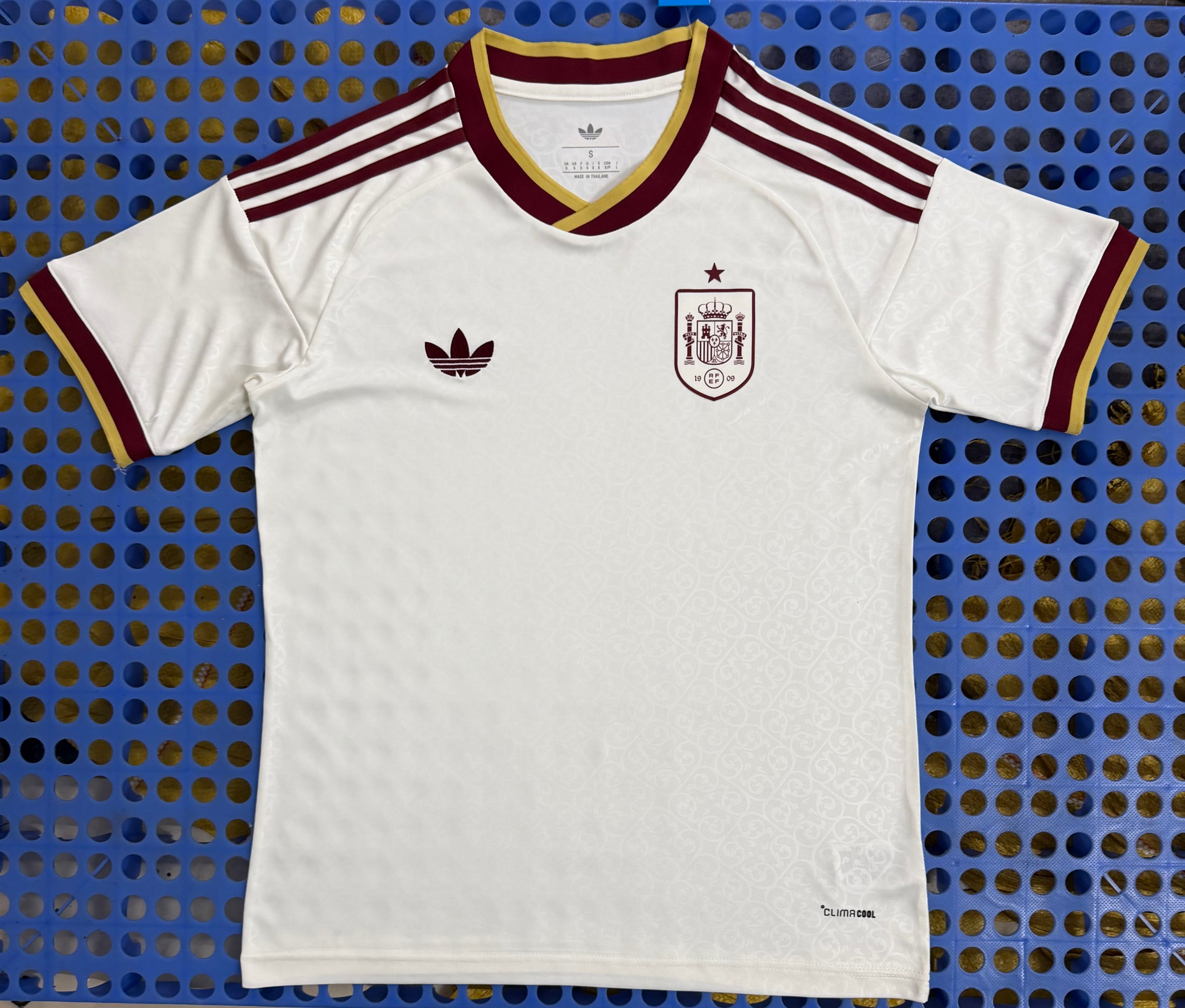 maillot Espagne  26-27
